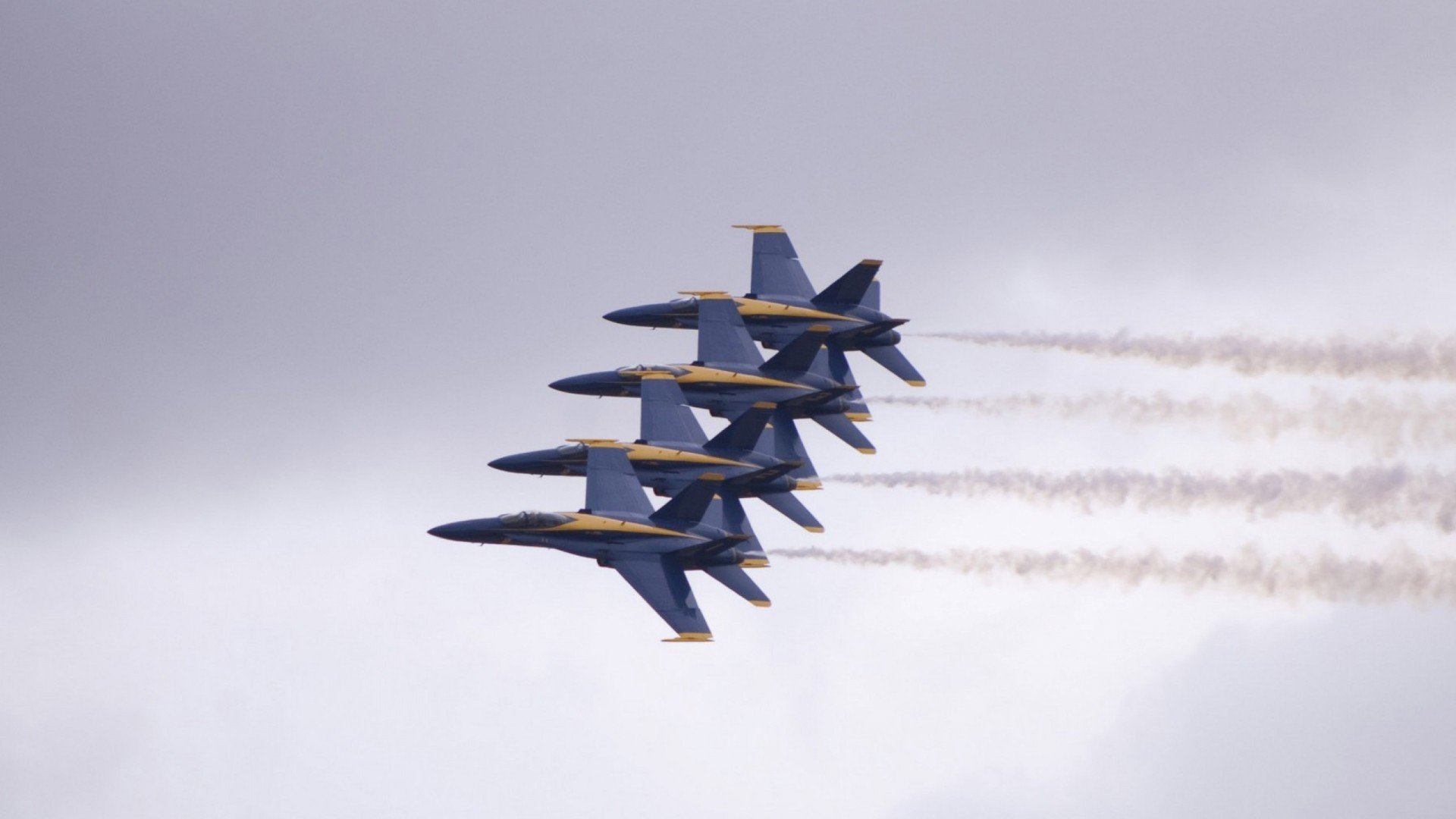 开云体育-_天幕足球：空中激战点亮夜空_，天幕玩法