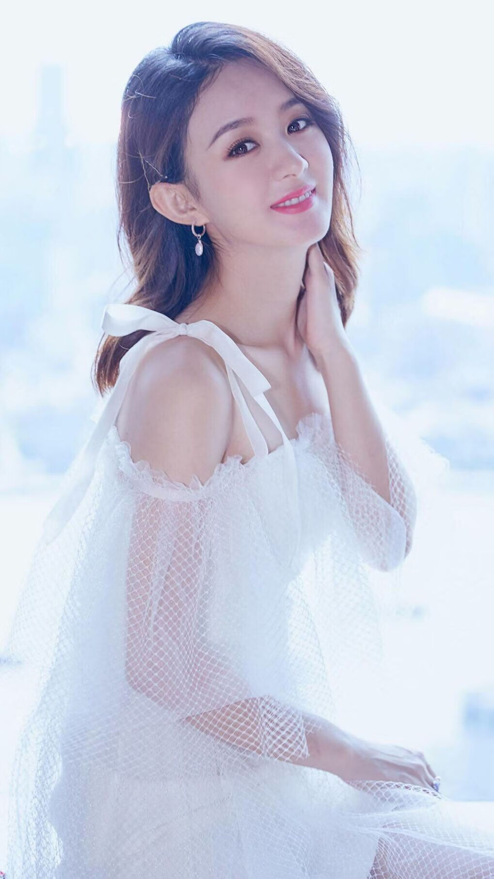 卡洛斯·阿尔卡拉斯在温网夺冠，卡洛斯阿尔卡拉兹