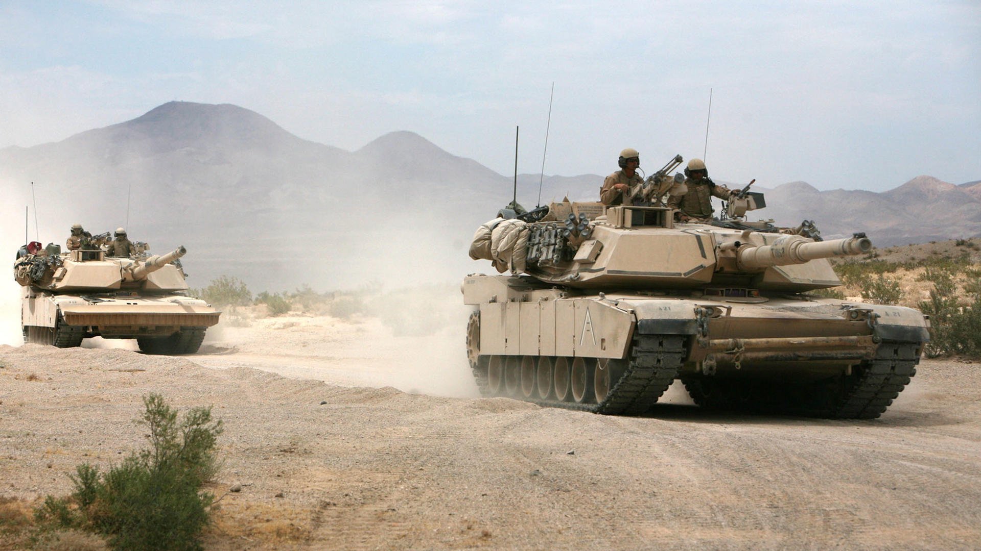 西汉姆联中场调度灵活，铁锤帮争夺欧战资格，西汉姆联厉害吗