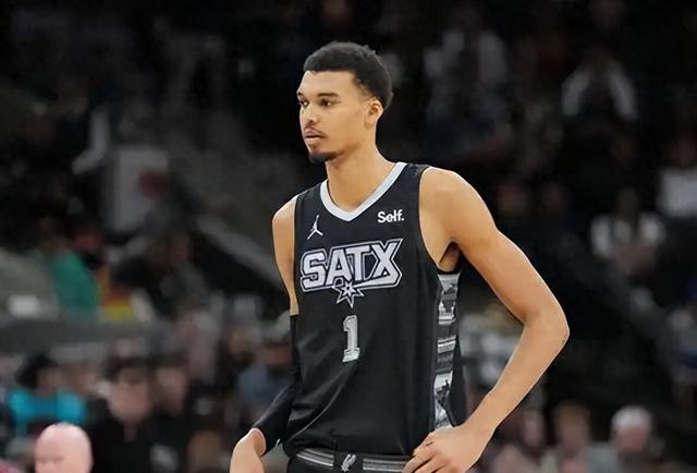 新秀球员初入NBA的蜕变与挑战 新秀球员初入NBA的蜕变与挑战